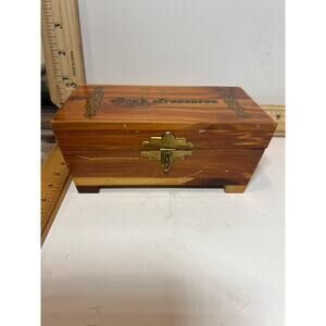 Vintage Cedar Wood “Boy’s Treasures” Keepsake Box Las Vegas Souvenir Chest